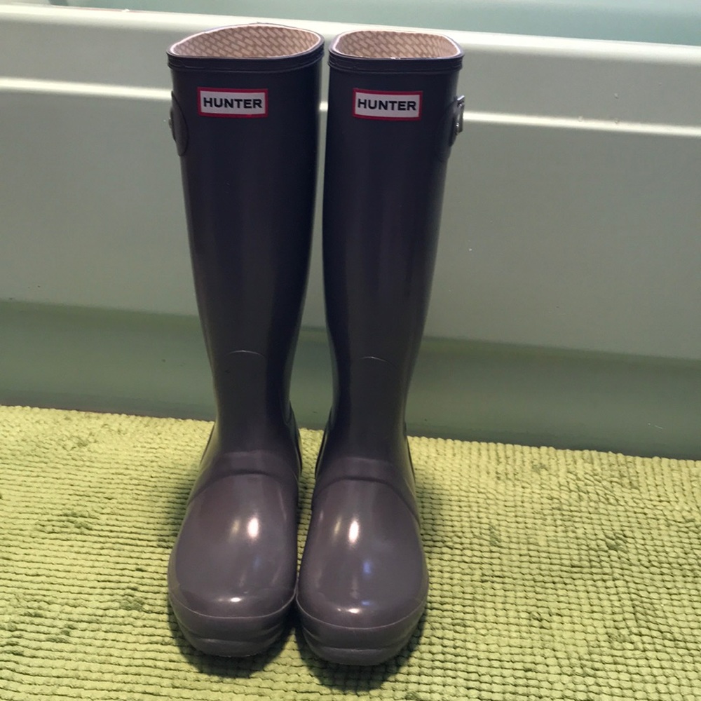 Grey hunter boots